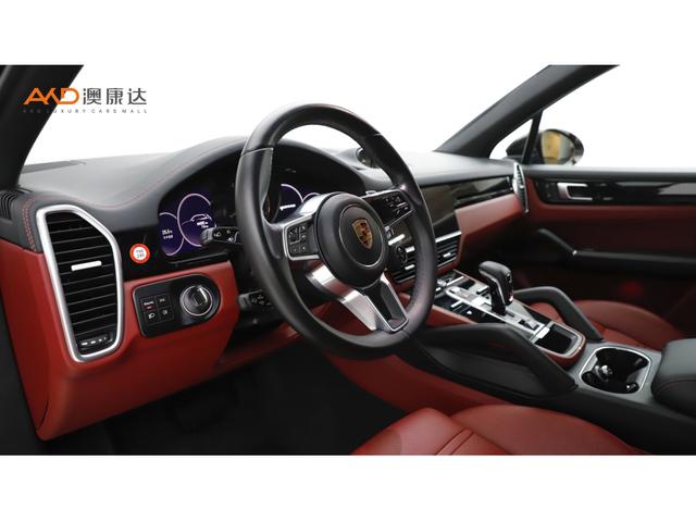 Porsche Cayenne 2022 thumb 3