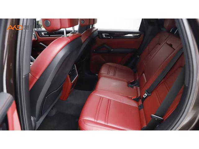 Porsche Cayenne 2022 thumb 4