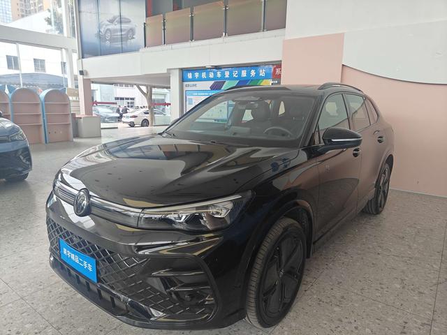 Volkswagen Tiguan 2024 thumb 2