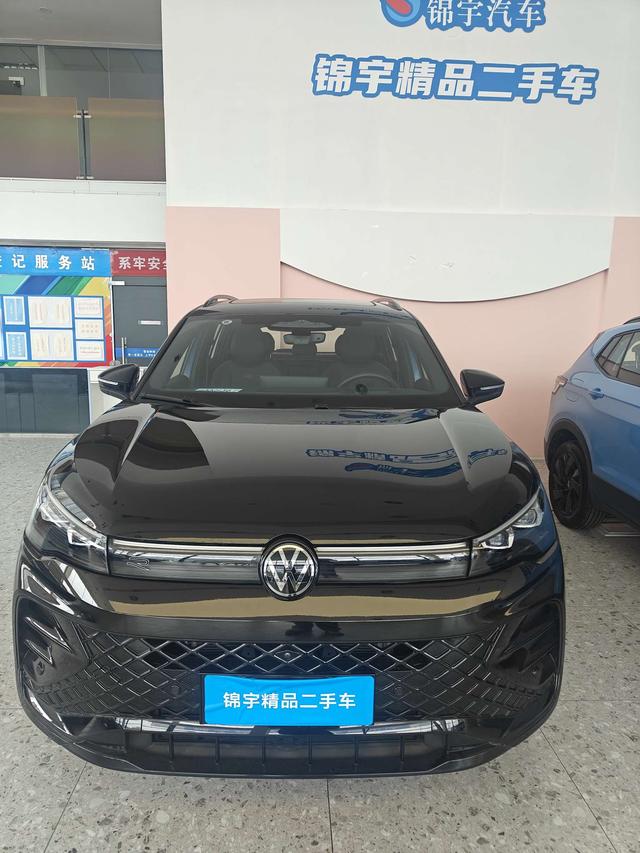 Volkswagen Tiguan 2024 thumb 3