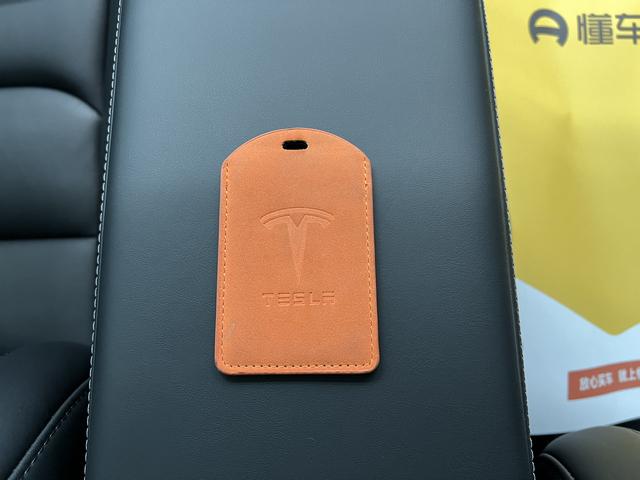 Tesla Model Y 2024 thumb 9