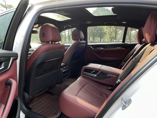 BMW 5 серии 2020 thumb 5