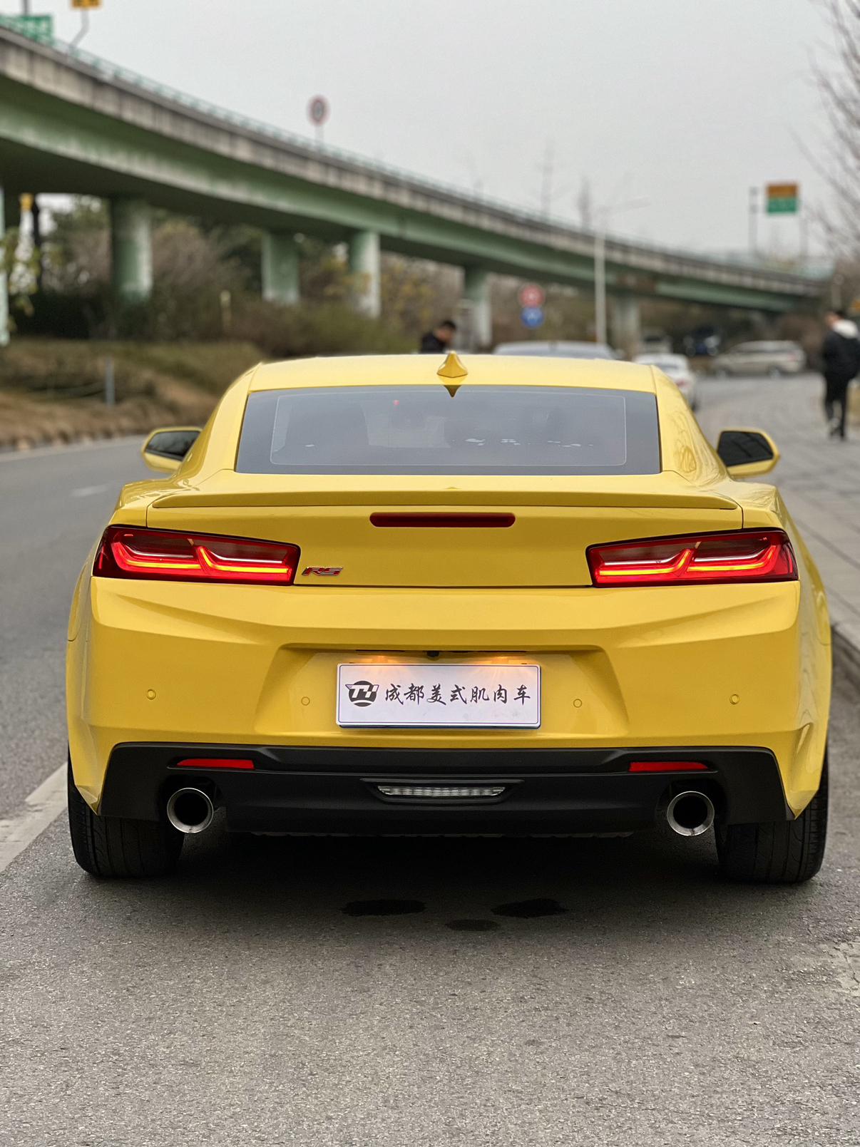 Chevrolet Camaro 2018 thumb 3