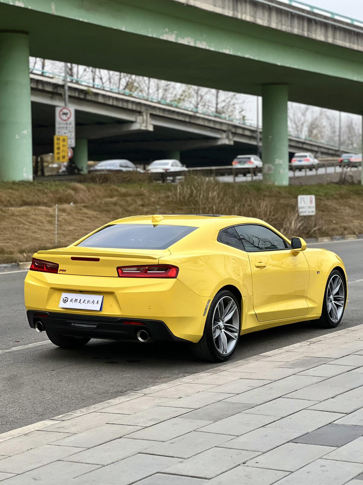 Chevrolet Camaro 2018 thumb 4