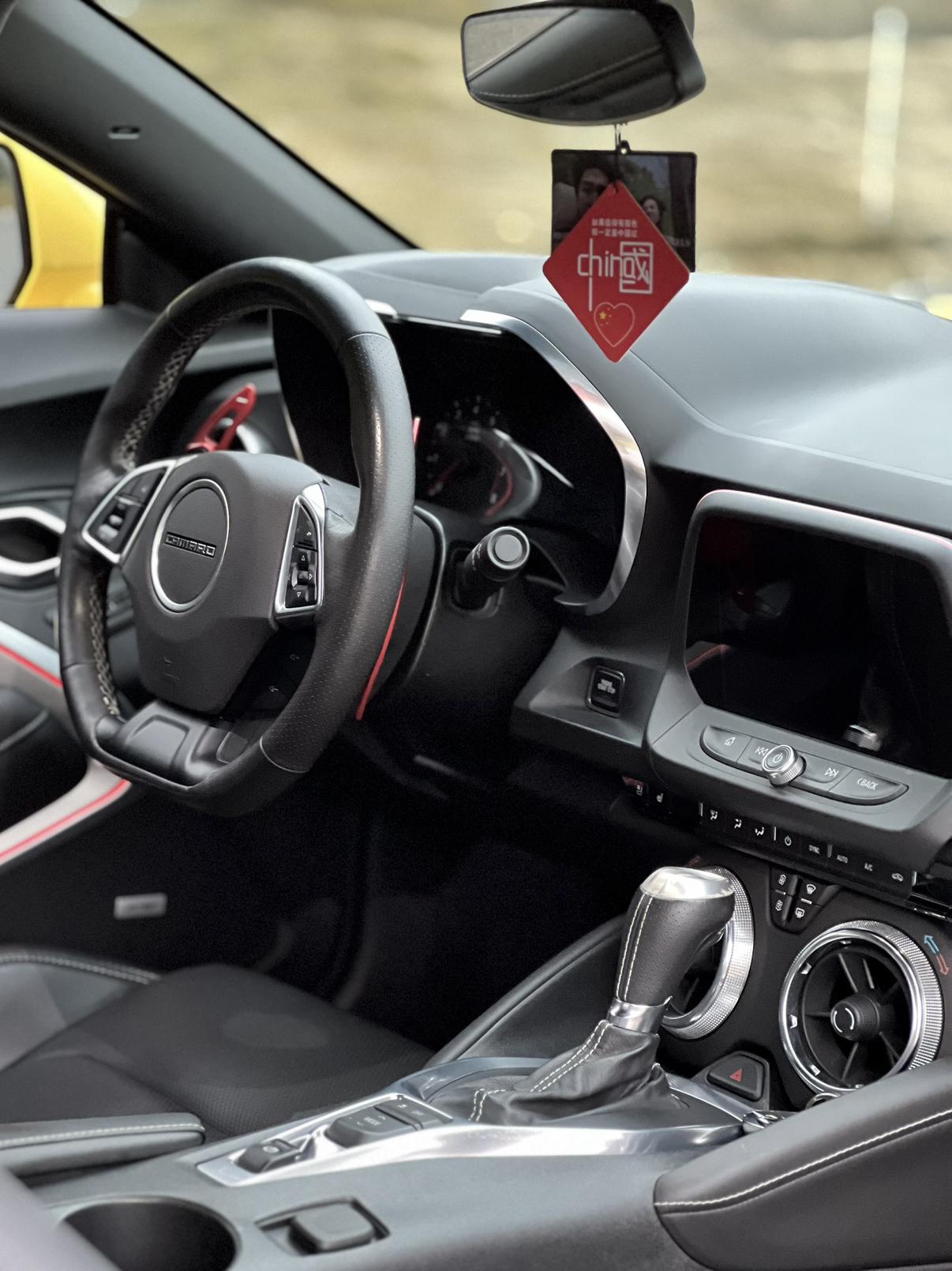 Chevrolet Camaro 2018 thumb 6