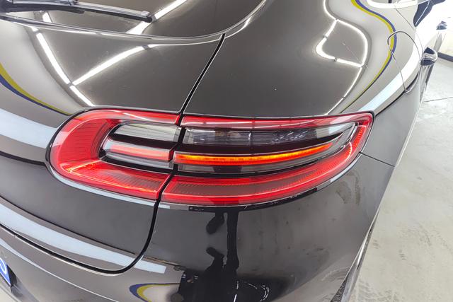 Porsche Macan 2016 thumb 3