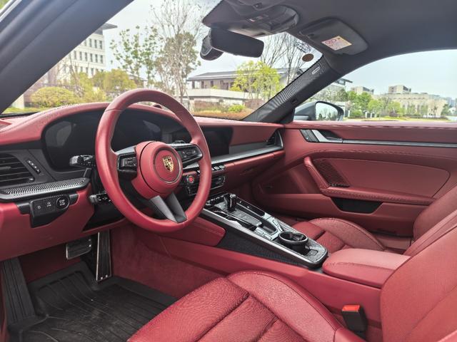 Porsche 911 2025 thumb 8