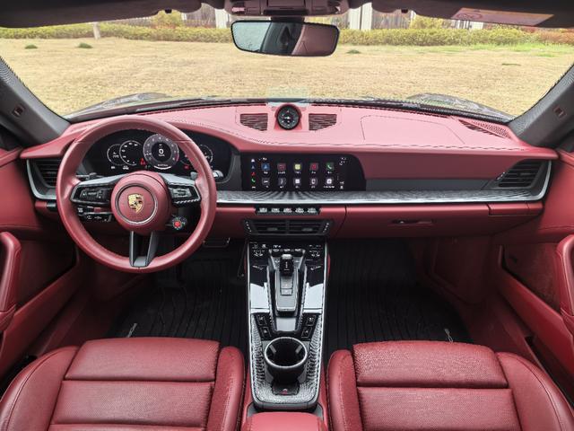 Porsche 911 2025 thumb 10