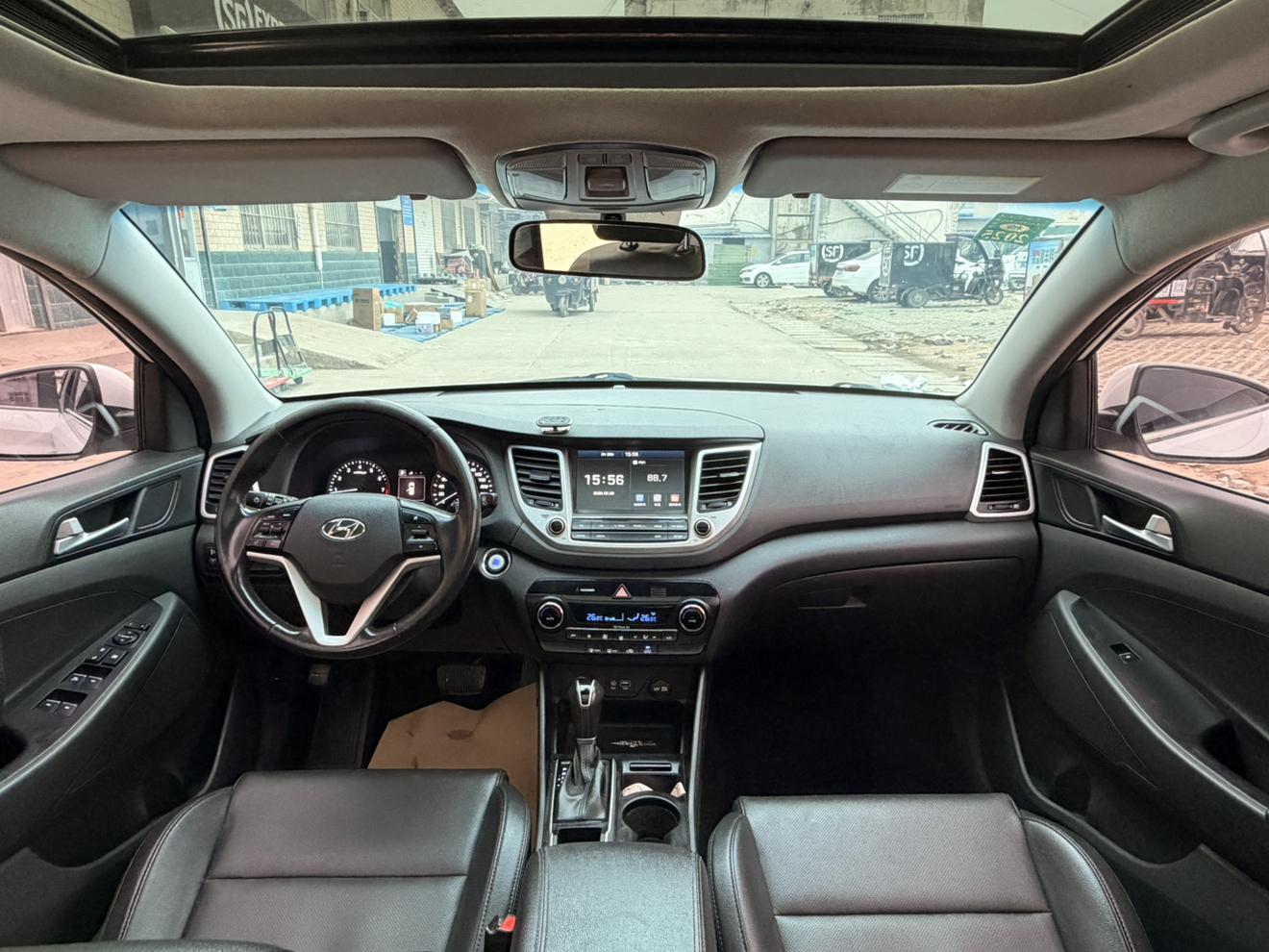 Hyundai Tucson 2017 thumb 11