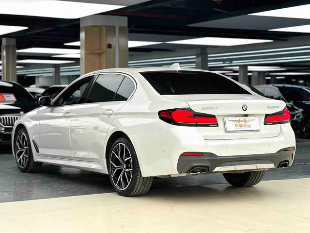 BMW 5 серии 2022 thumb 5