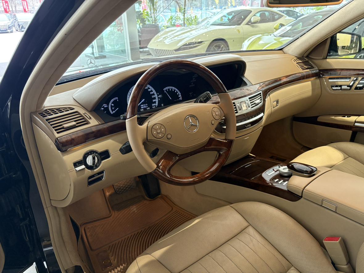 Mercedes-Benz S-Class 2012 thumb 9