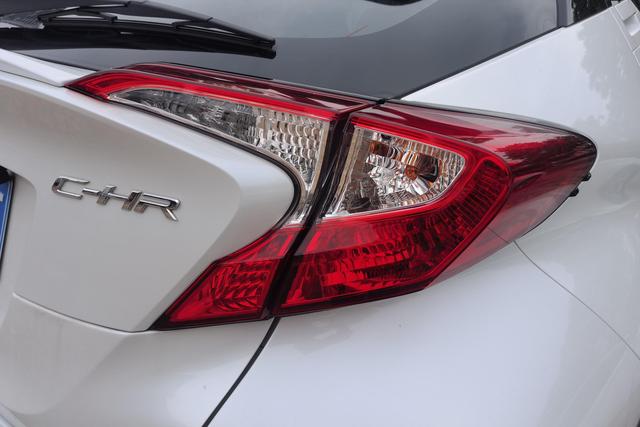 Toyota C-HR 2022 thumb 5