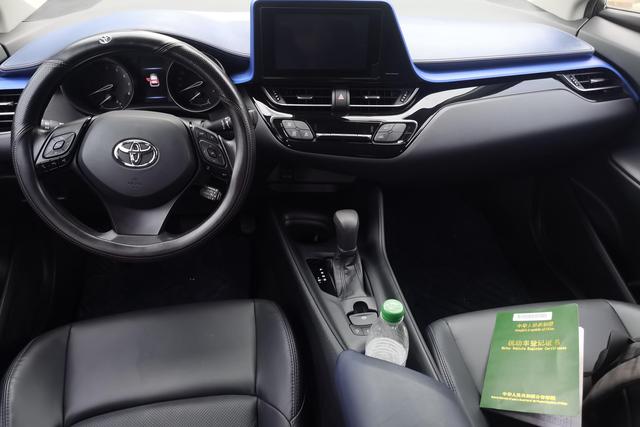 Toyota C-HR 2022 thumb 11