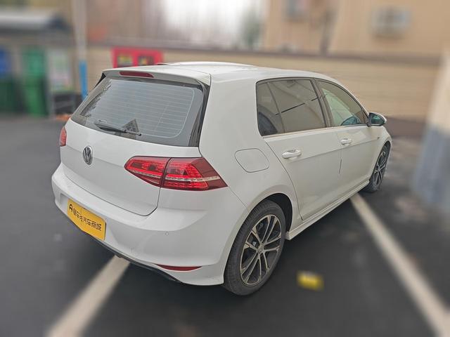 Volkswagen Golf 2017 thumb 2