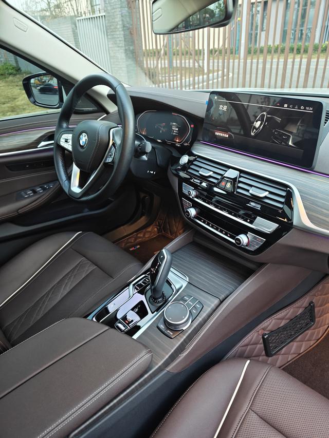 BMW 5 серии 2022 thumb 8
