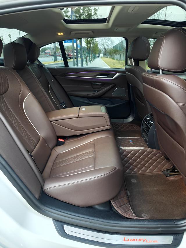 BMW 5 серии 2022 thumb 12
