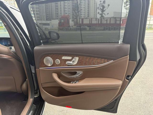 Mercedes-Benz E-Class 2022 thumb 6
