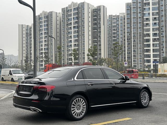 Mercedes-Benz E-Class 2022 thumb 8