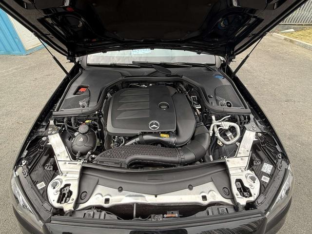 Mercedes-Benz E-Class 2022 thumb 11