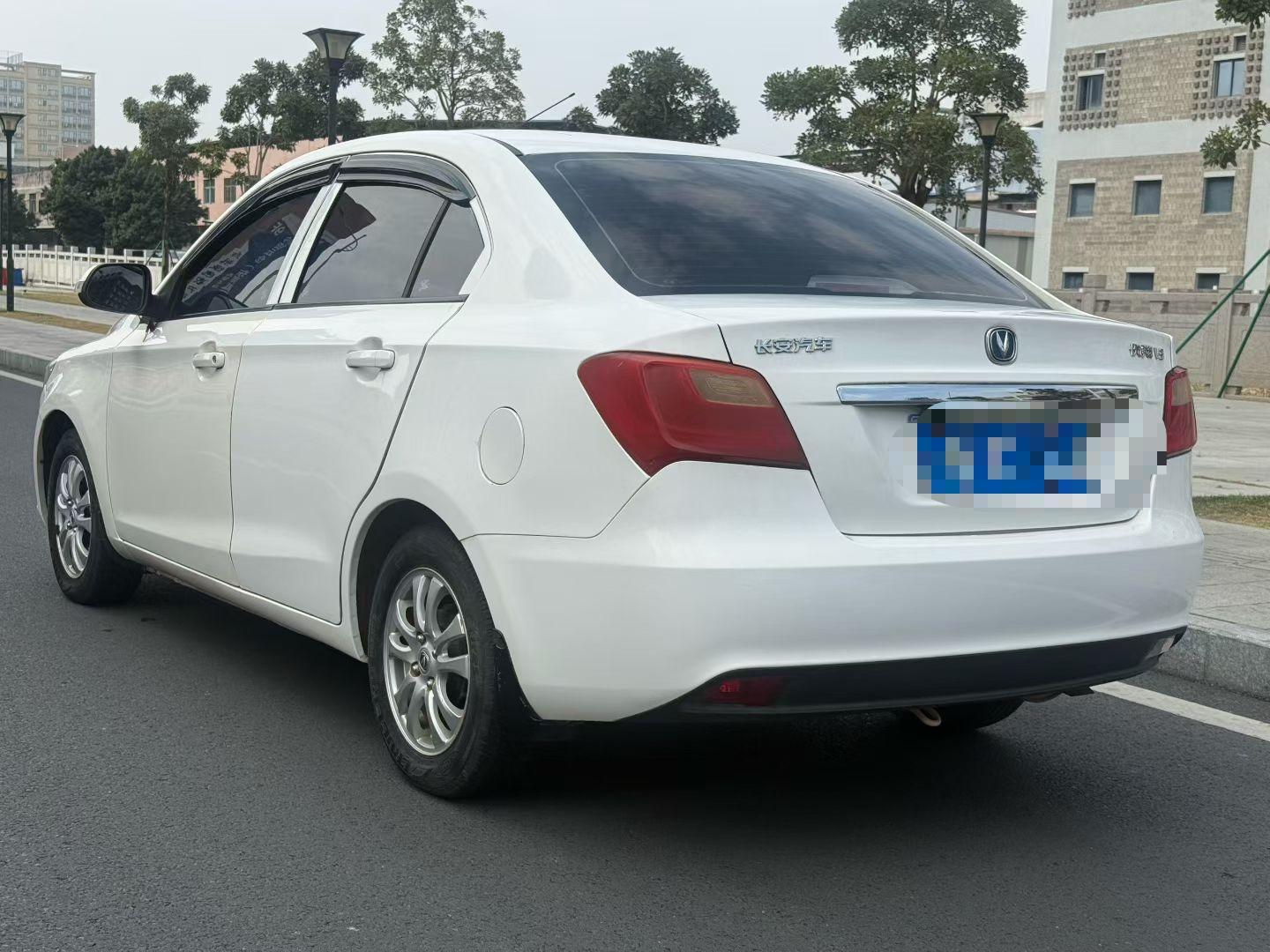 Changan Alsvin V7 2017 thumb 11