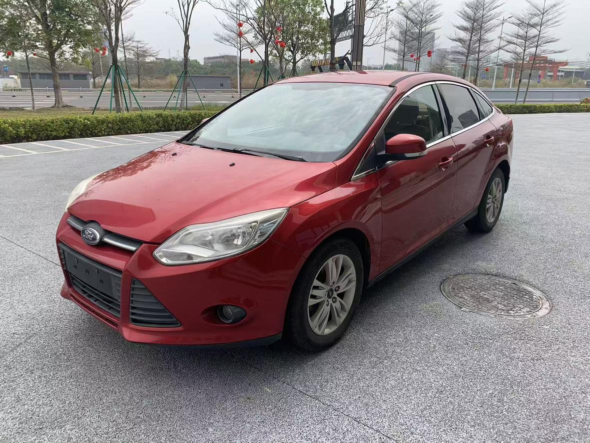 Ford Focus ST 2015 thumb 8