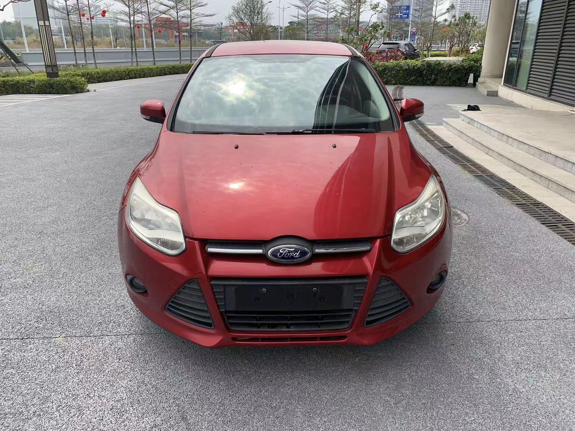 Ford Focus ST 2015 thumb 9