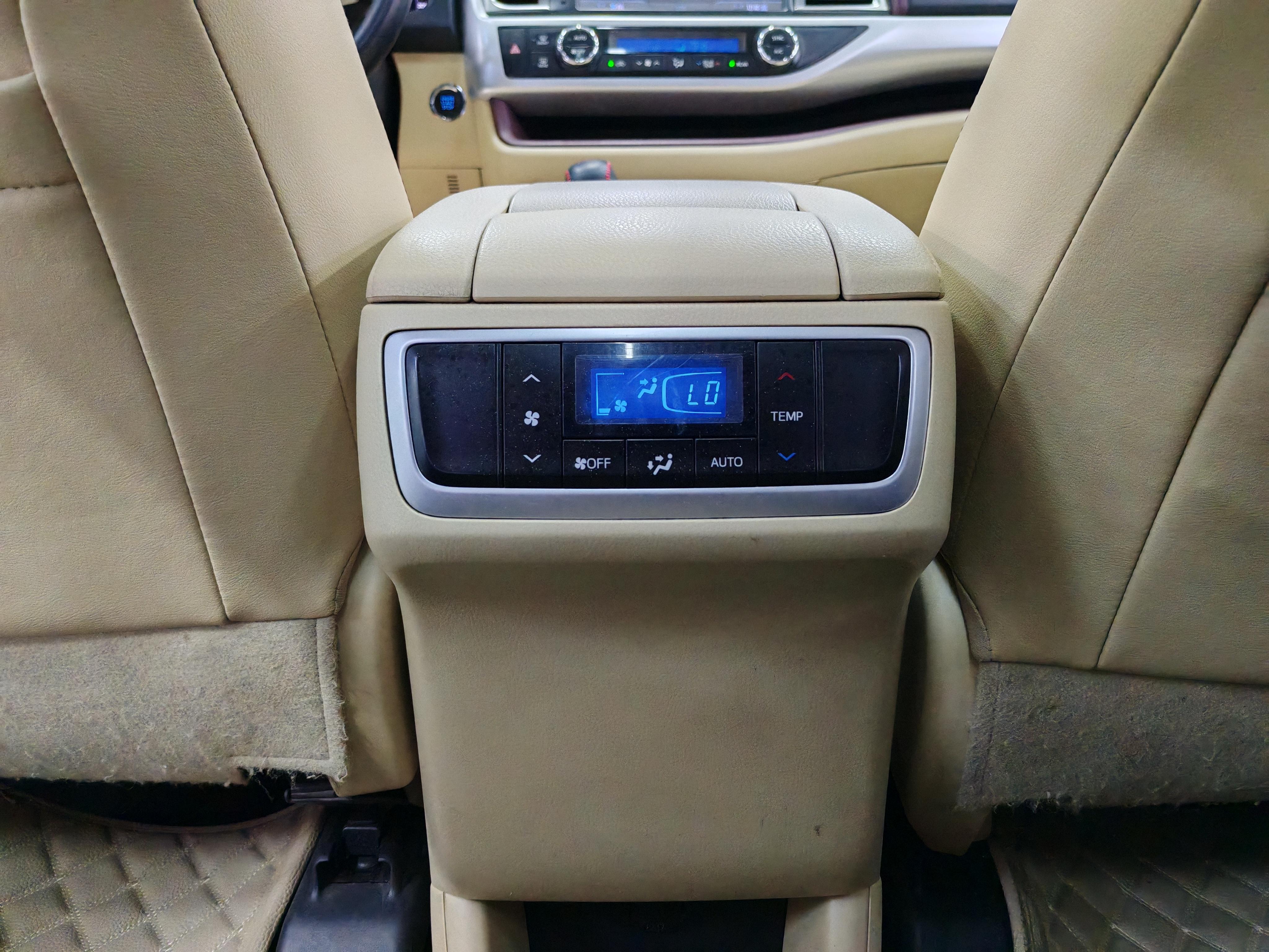 Toyota Highlander 2017 thumb 7