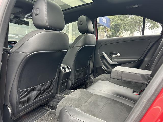 Mercedes-Benz A-Class 2021 thumb 2