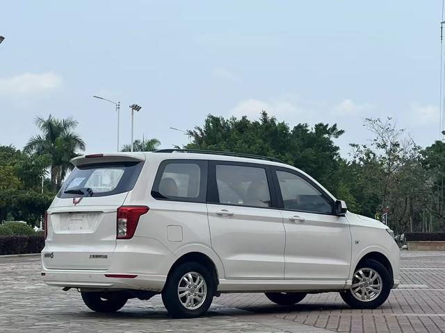 Wuling Hong Guang 2021 thumb 3