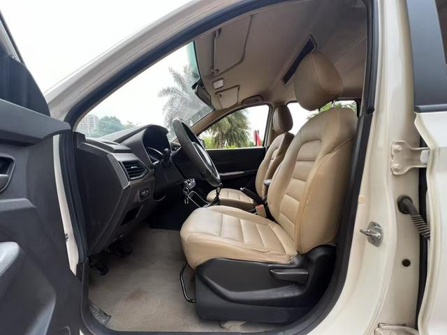 Wuling Hong Guang 2021 thumb 4