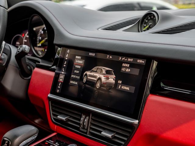 Porsche Cayenne 2020 thumb 6