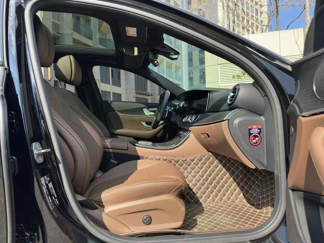 Mercedes-Benz E-Class 2023 thumb 4