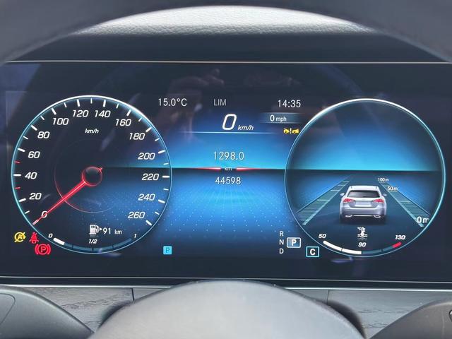 Mercedes-Benz E-Class 2023 thumb 10