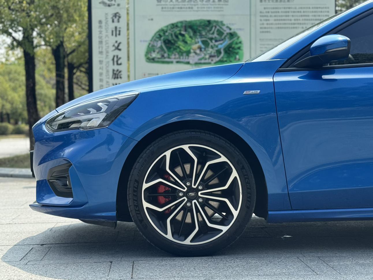 Ford Focus ST 2021 thumb 2