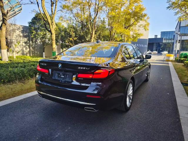 BMW 5 серии 2021 thumb 5