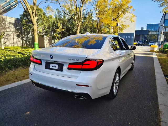 BMW 5 серии 2022 thumb 4