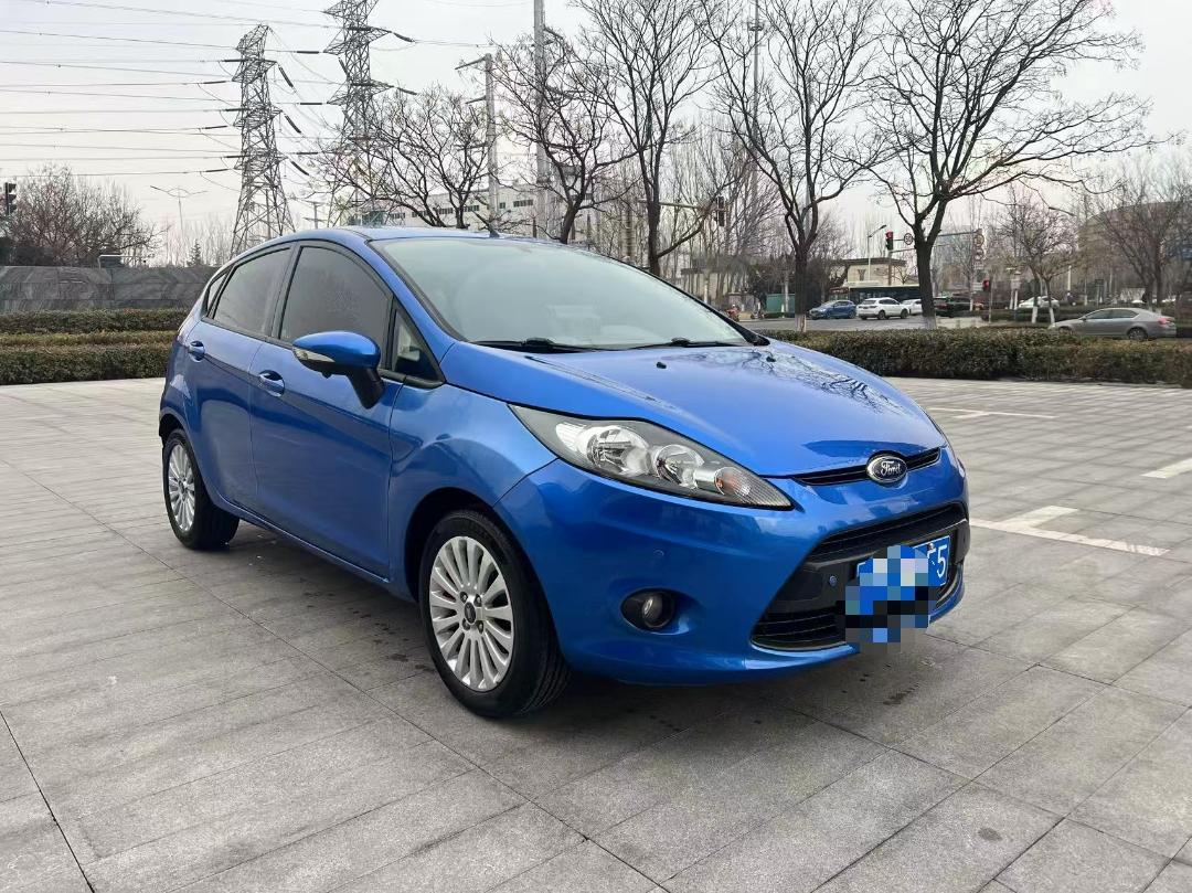 Ford Fiesta 2012 thumb 10
