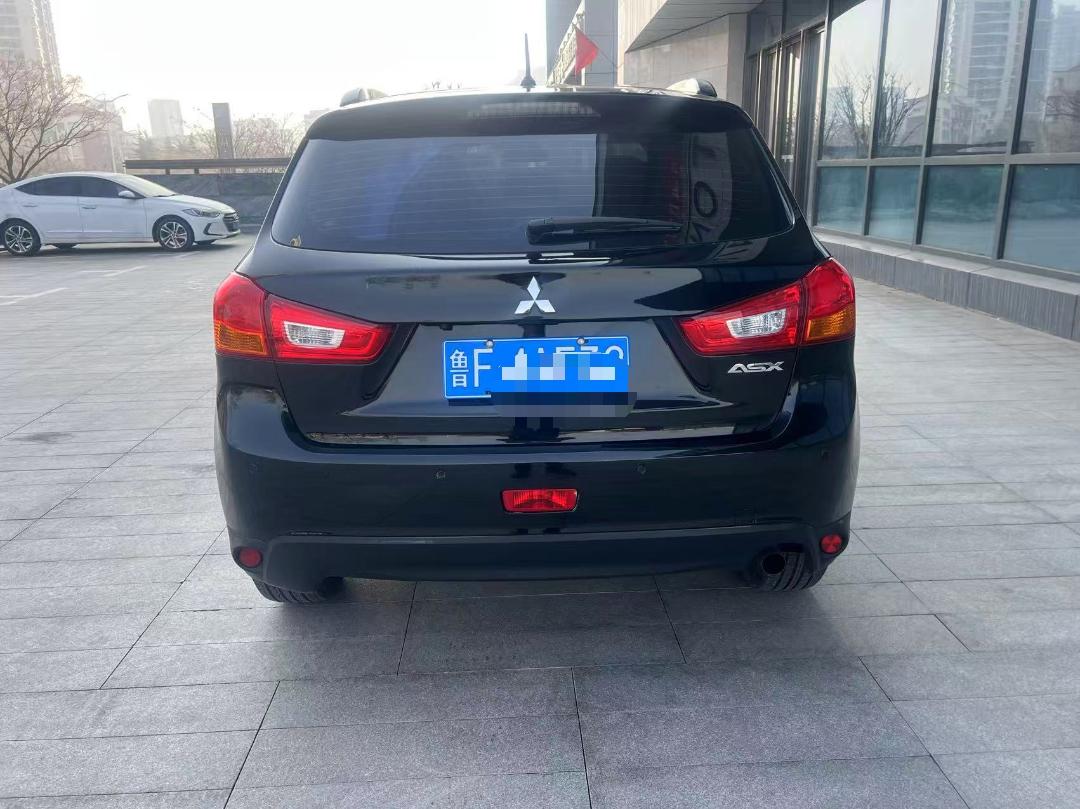 Mitsubishi ASX 2015 thumb 4