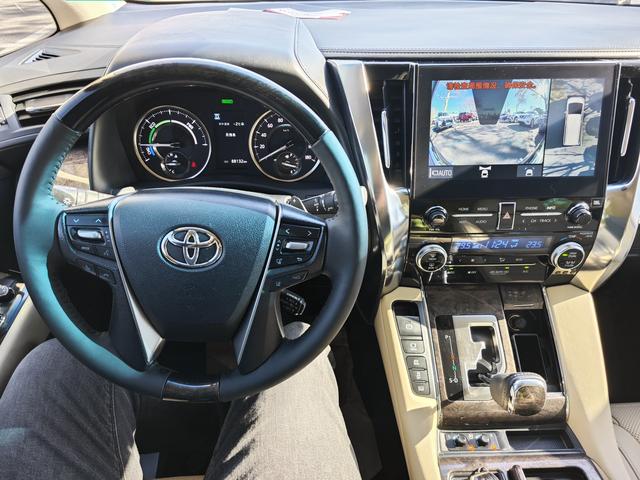 Toyota Vellfire 2021 thumb 4