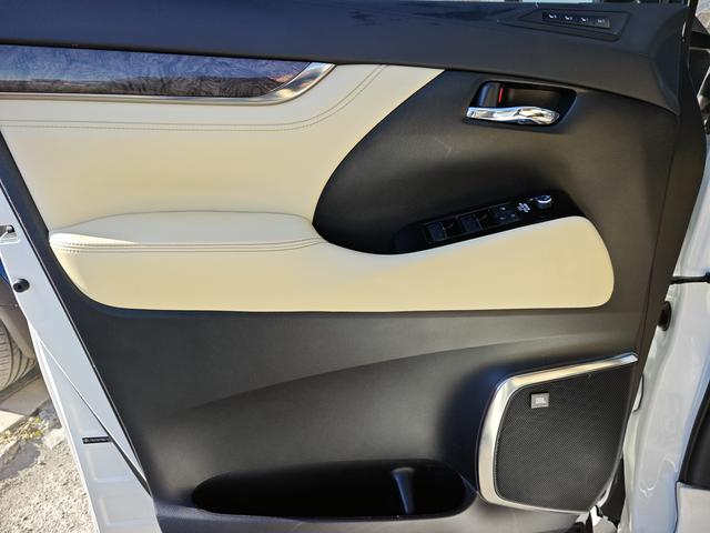 Toyota Vellfire 2021 thumb 7