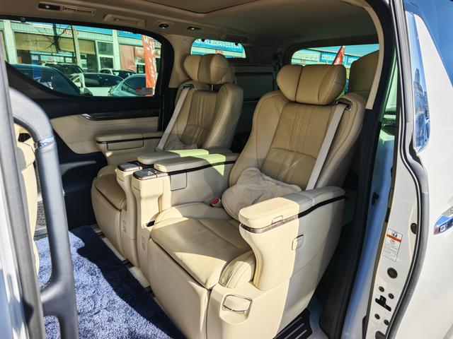 Toyota Vellfire 2021 thumb 12