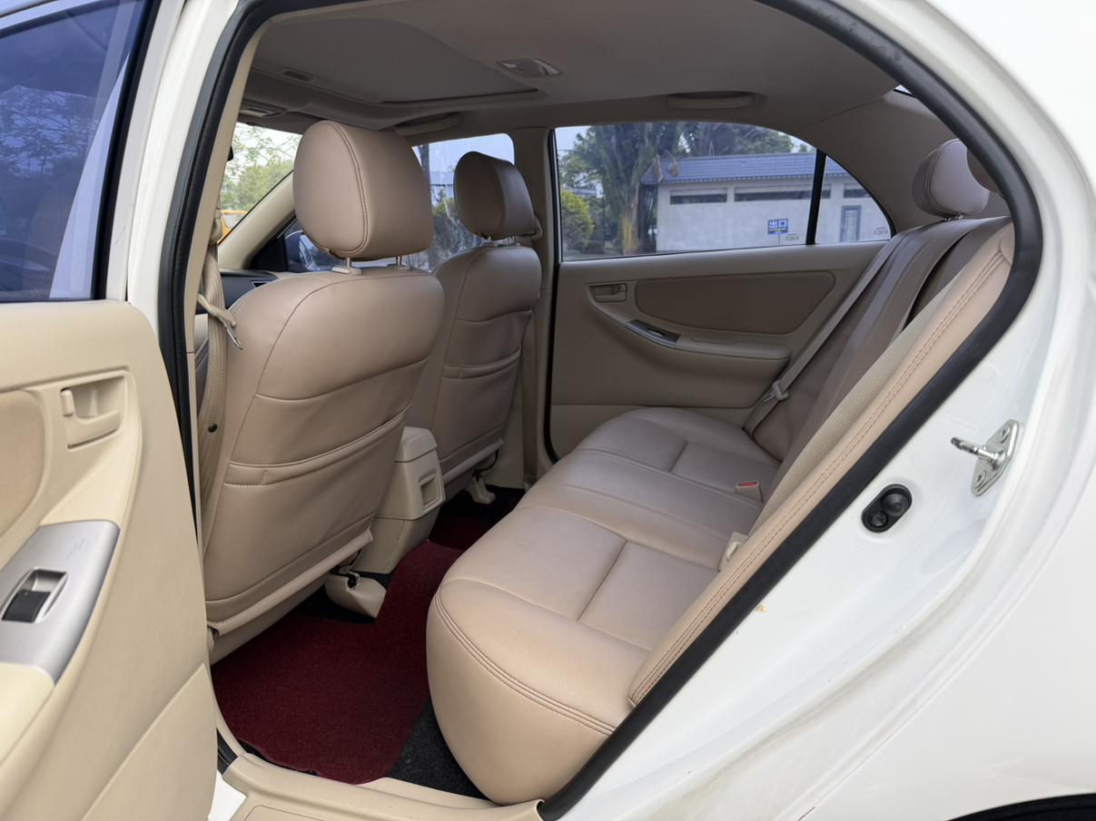 Toyota Corolla 2016 thumb 11