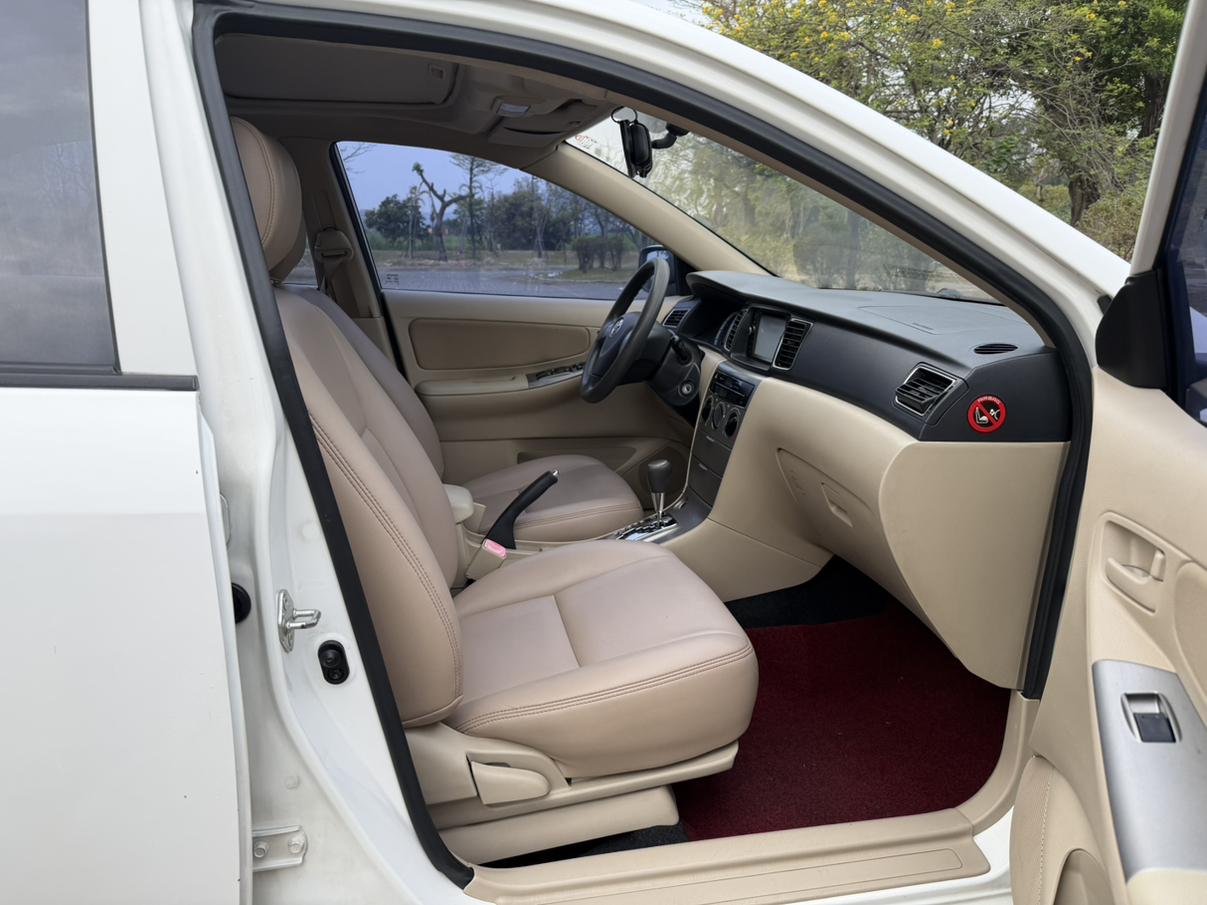 Toyota Corolla 2016 thumb 12