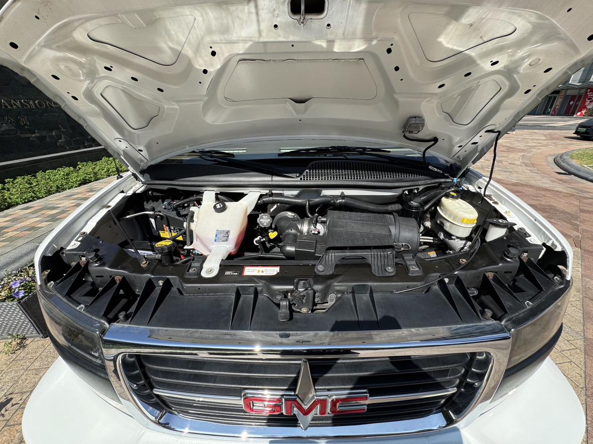 GMC Savana 2016 thumb 6