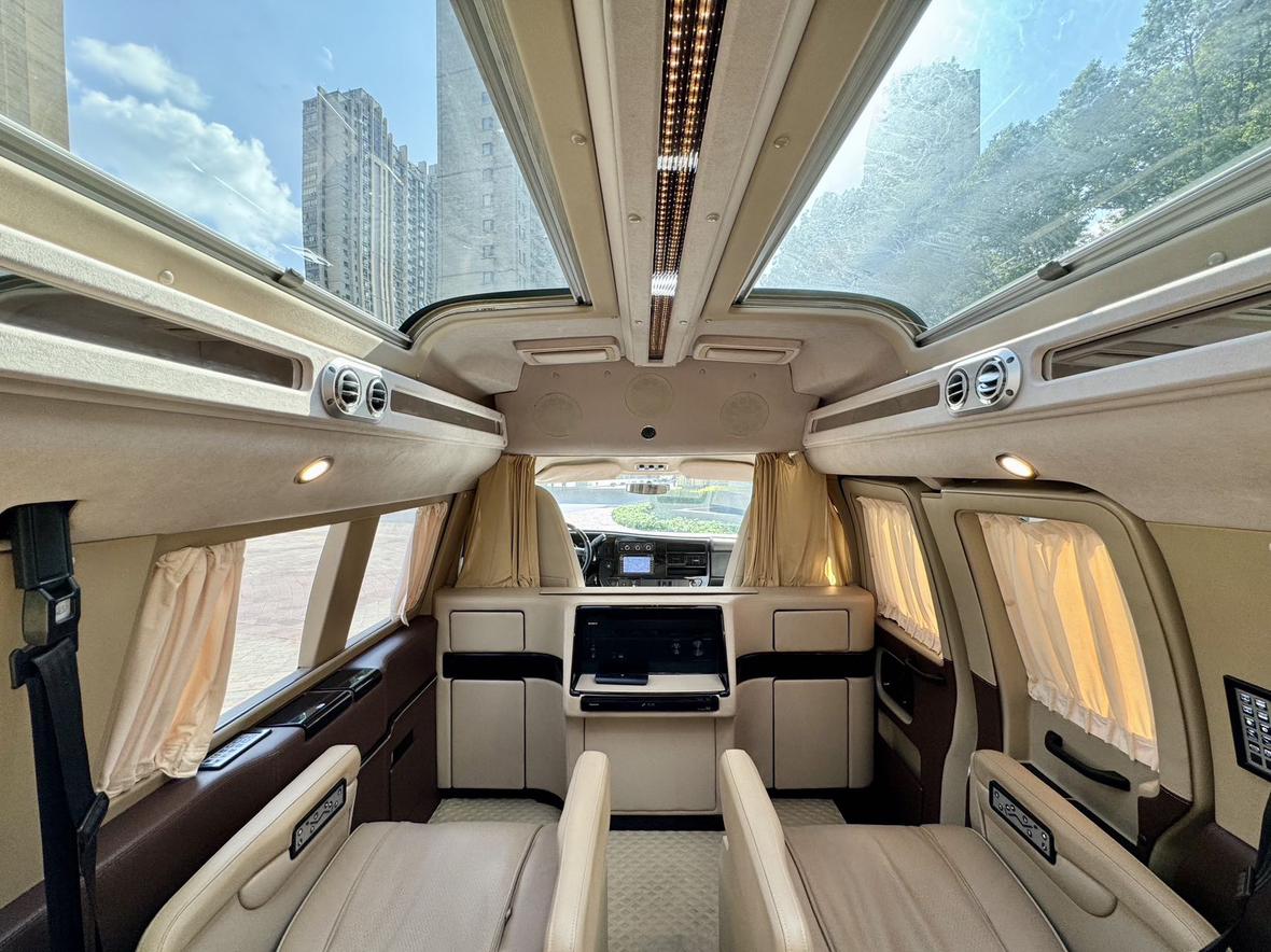 GMC Savana 2016 thumb 8