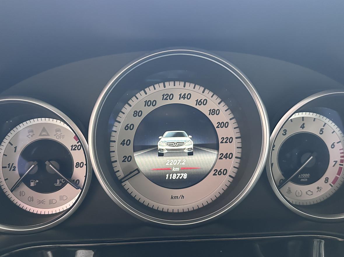 Mercedes-Benz E-Class 2014 thumb 6
