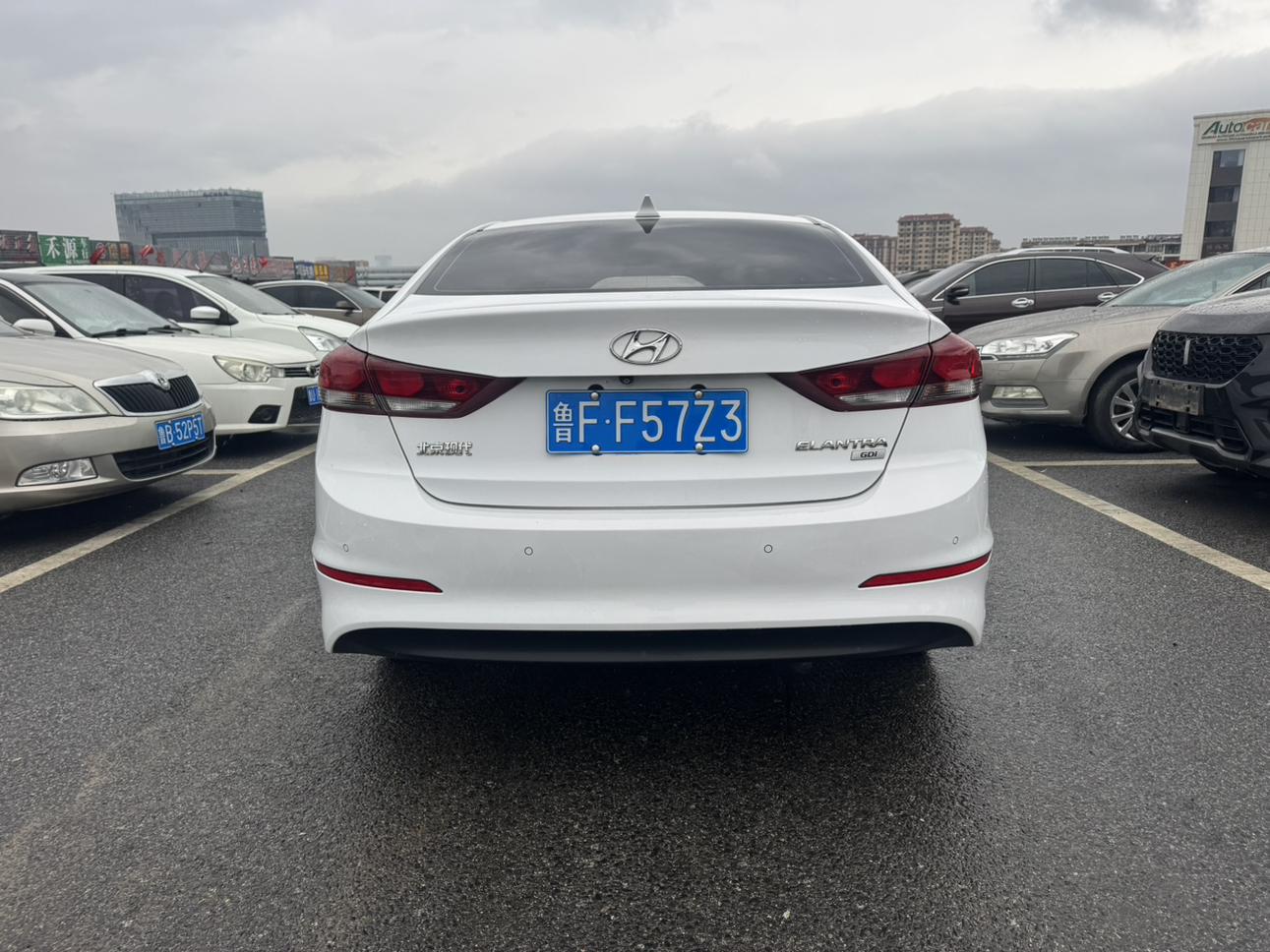 Hyundai Elantra 2017 thumb 3