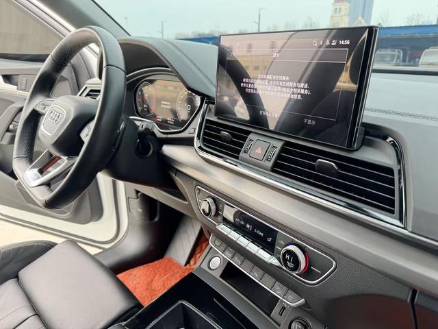 Audi Q5 2021 thumb 2