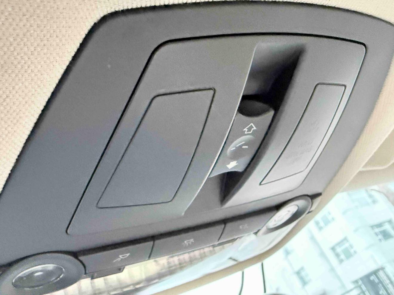 BMW 7 серии 2012 thumb 11