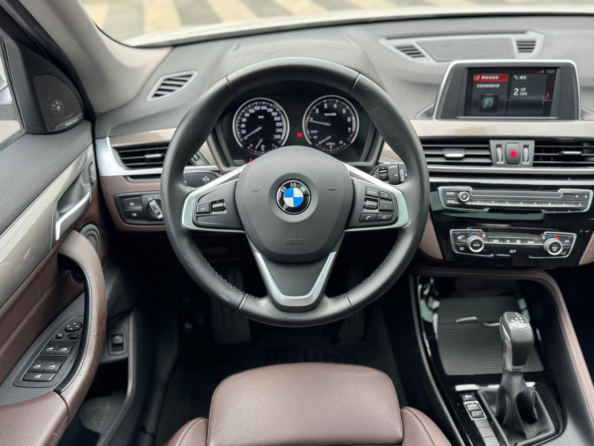 BMW X1 2018 thumb 6